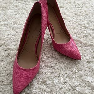 Charles David pumps heels size 6